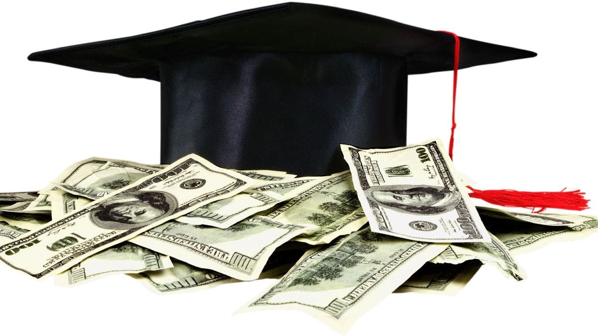 Should Graduates Spend or Save Their Gift Money? 14 Strategies to Consider